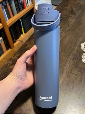 Resteel Hydrafow Slate Blue Insulated Water Bottle